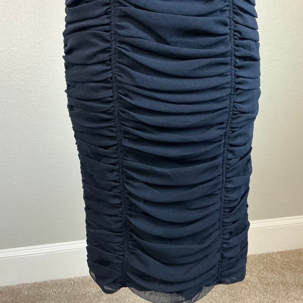 BCBGMAXAZRIA Women's Cocktail Dress Size 8 Blue Strapless Ruched Midi Sheath - Picture 10 of 13